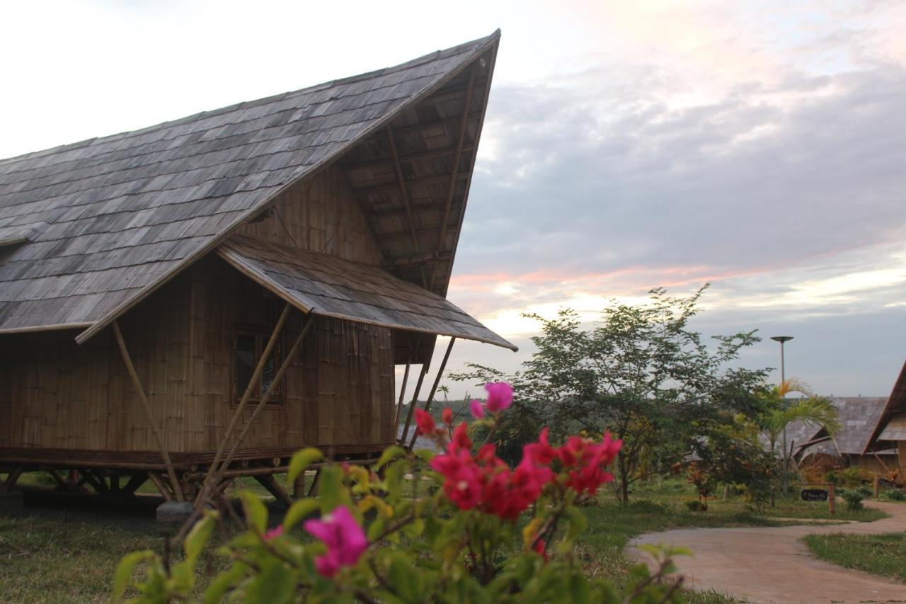 Hanchey Bamboo Resort Кампонг Чам Екстериор снимка