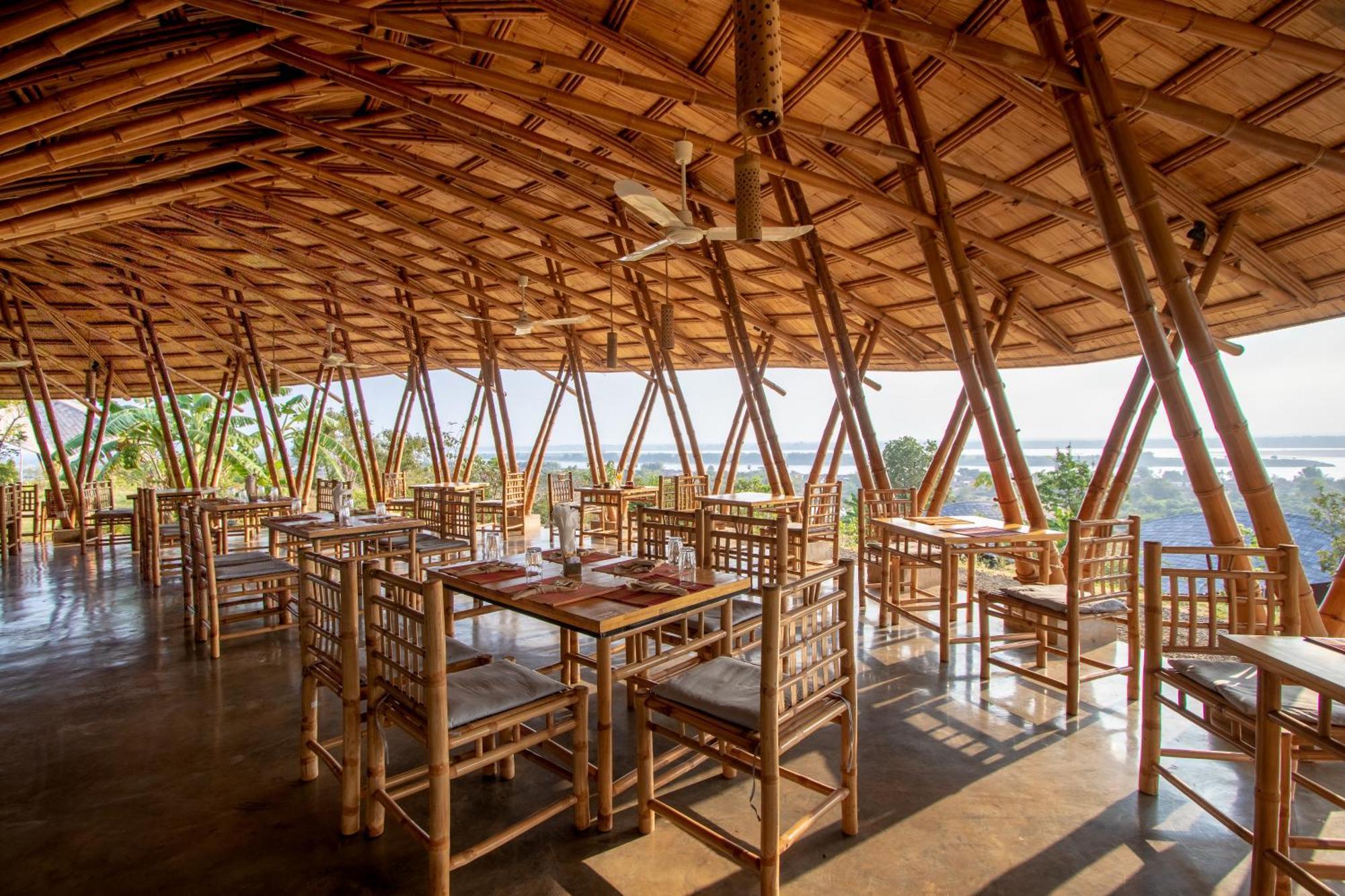 Hanchey Bamboo Resort Кампонг Чам Екстериор снимка