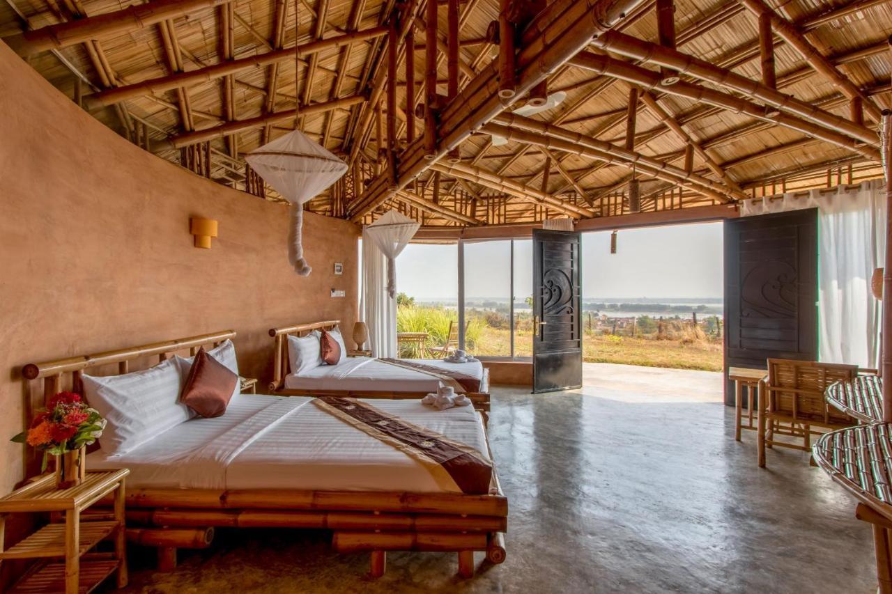 Hanchey Bamboo Resort Кампонг Чам Екстериор снимка