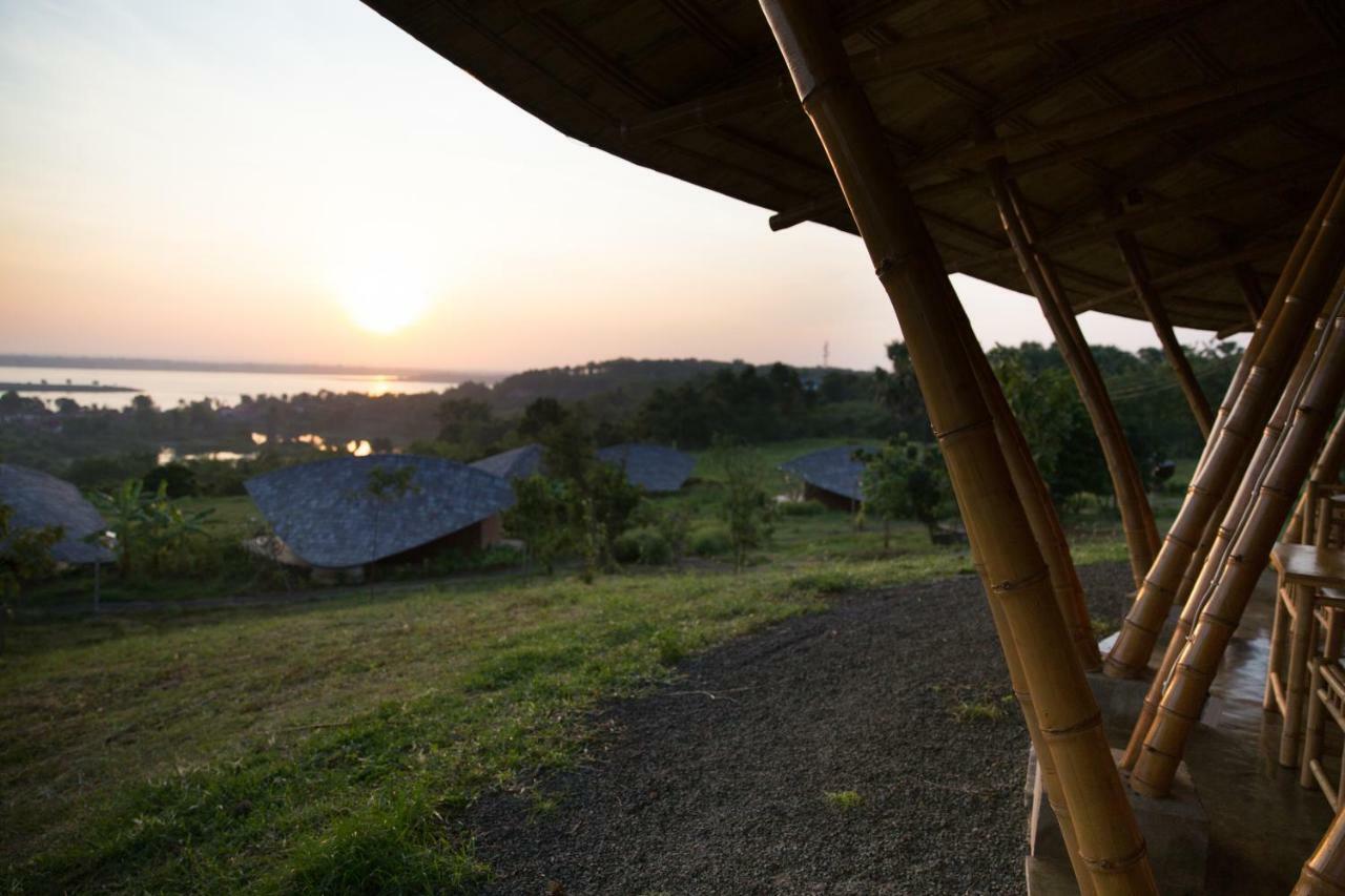 Hanchey Bamboo Resort Кампонг Чам Екстериор снимка